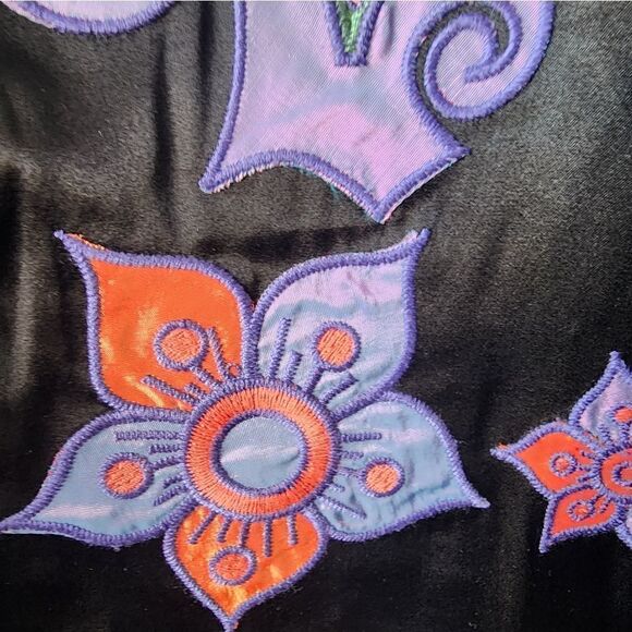 Laura Lees label 100% silk embroidery Mid skirt - Picture 5 of 16